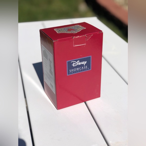 Disney showcase collection Mickey Mouse ceramic figure statue NWT and box - Picture 9 of 9